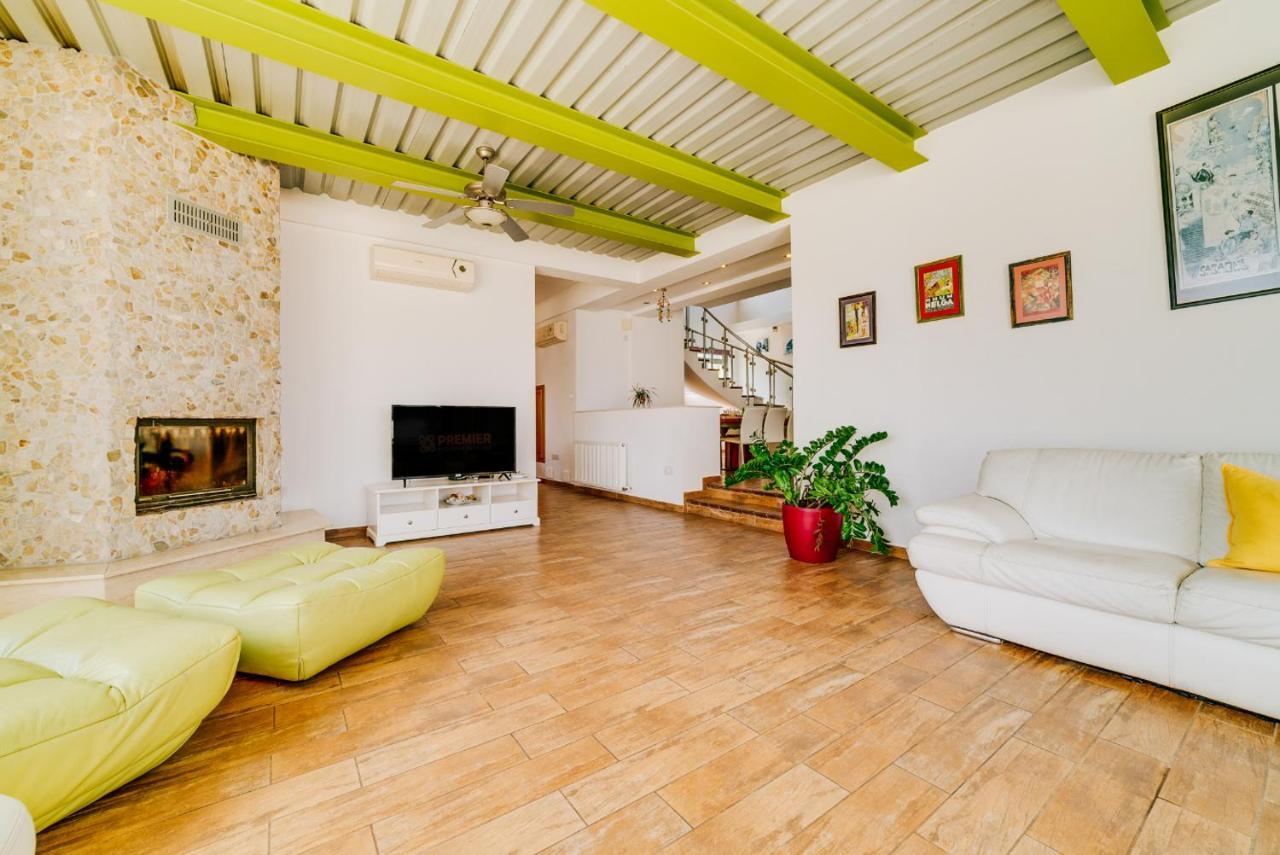 פרוטאראס Villa Maria מראה חיצוני תמונה