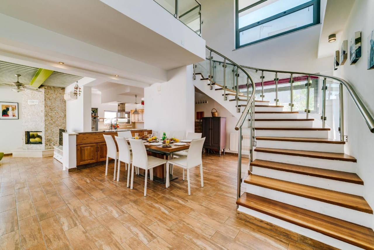 פרוטאראס Villa Maria מראה חיצוני תמונה